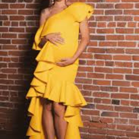 Maternity Penelope Ruffle Gown -Yellow - Picture 5 of 5